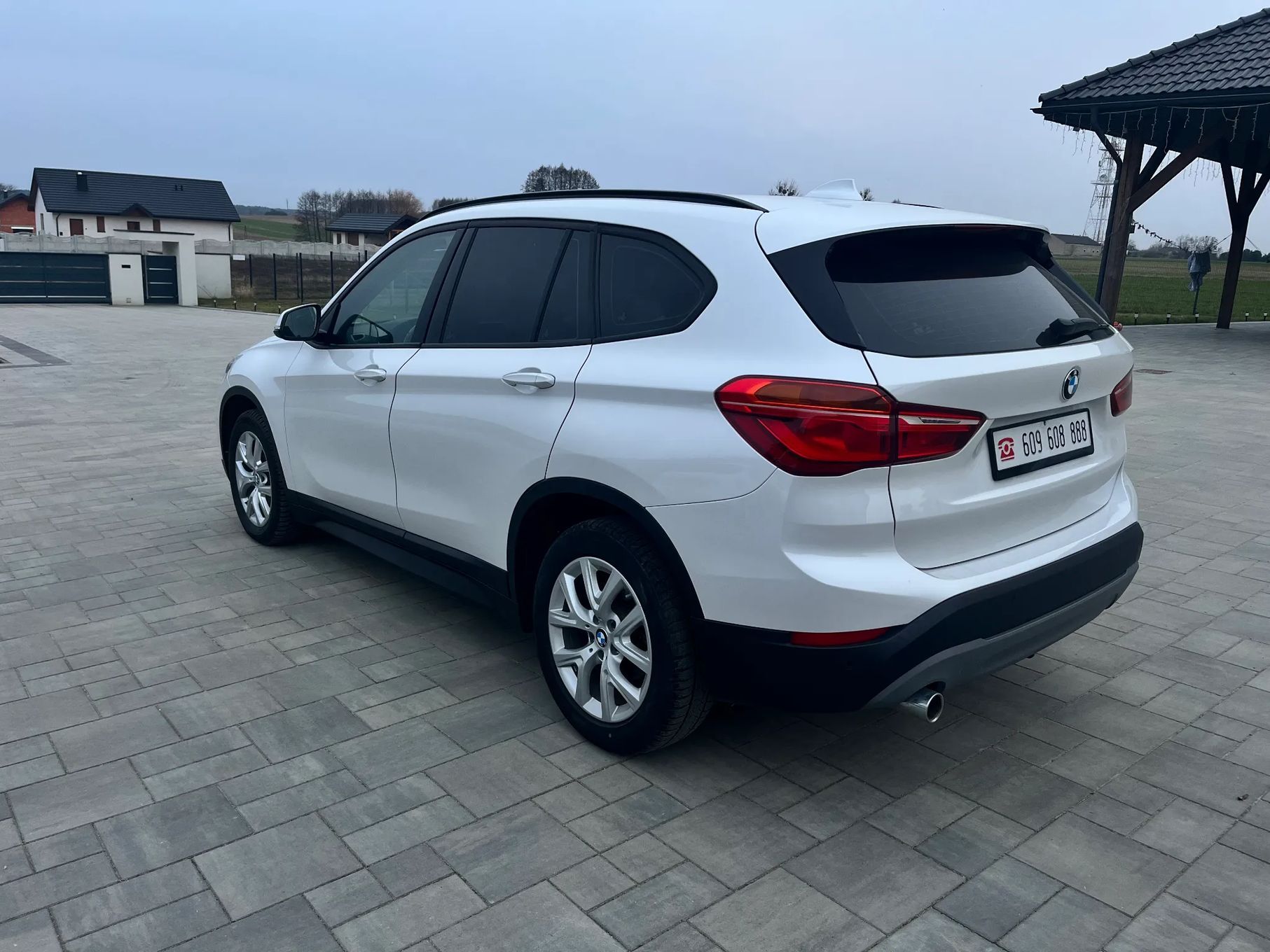 BMW X1 Skóra, nawigacja, automat, biała perła.