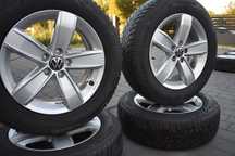 Felgi 17” z oponami zimowymi Pirelli 215/65R17 VW