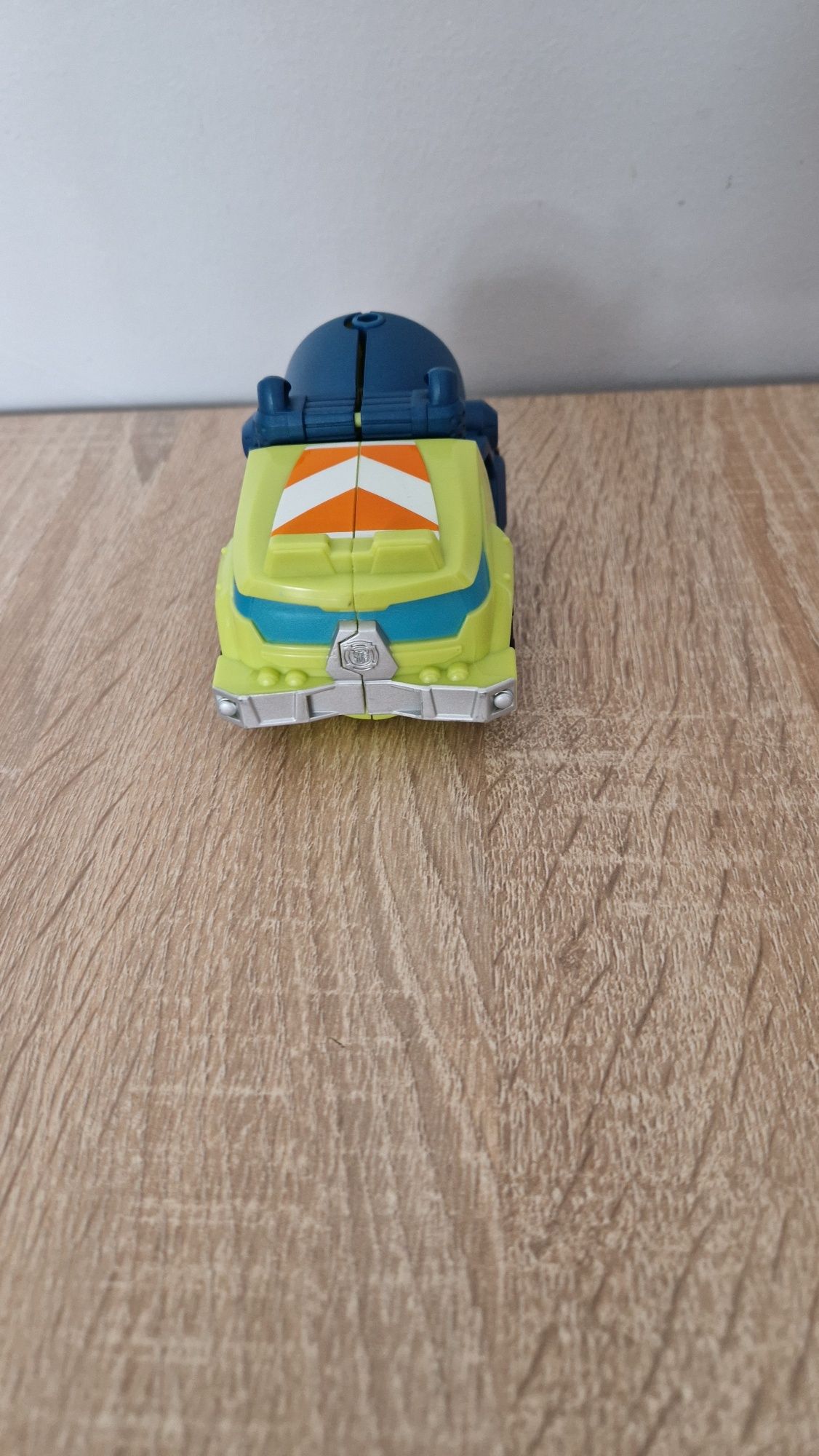 TRASFORMERS Rescue Bots Salvage i TRANSFORMERS Rescue Bots Academy Whi