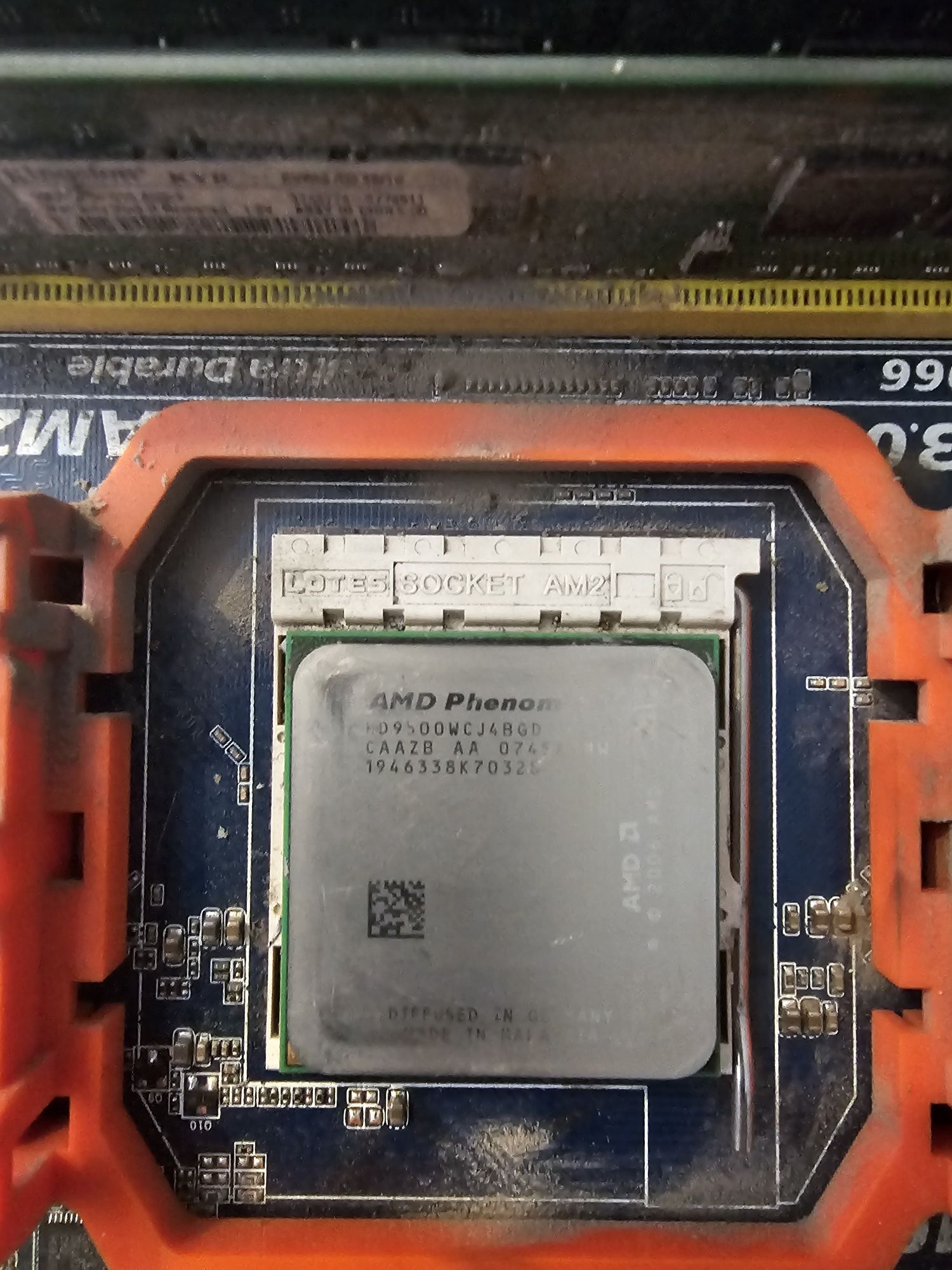 Płyta główna Gigabyte GA-MA78G-DS3H i procesor AMD phenom 9500