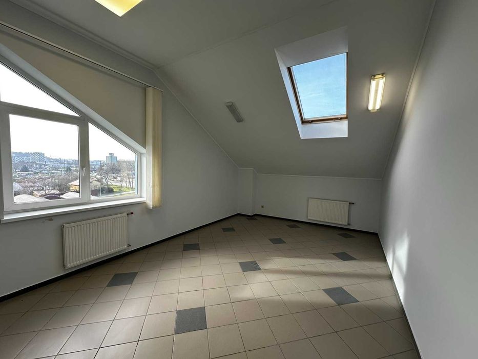 БЕЗ КОМІСІЇ! Оренда  приміщення на вул. Б. Хмельницького (ВАМ, АС-2)