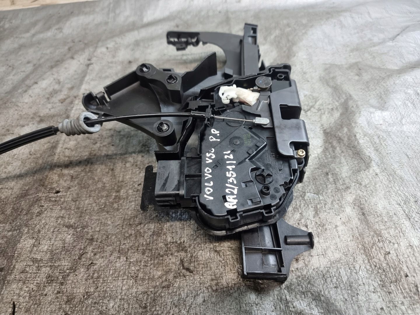 Zamek Drzwi Prawy przód 30699110 RH 10 Pin Volvo V50