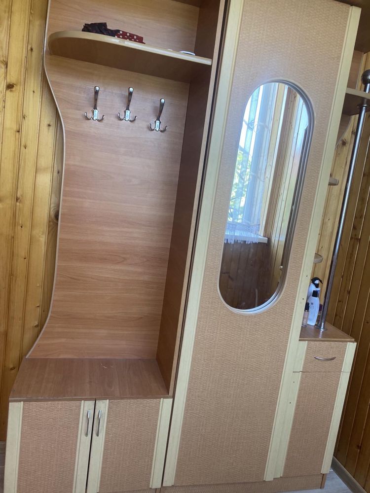 Продам прихожу