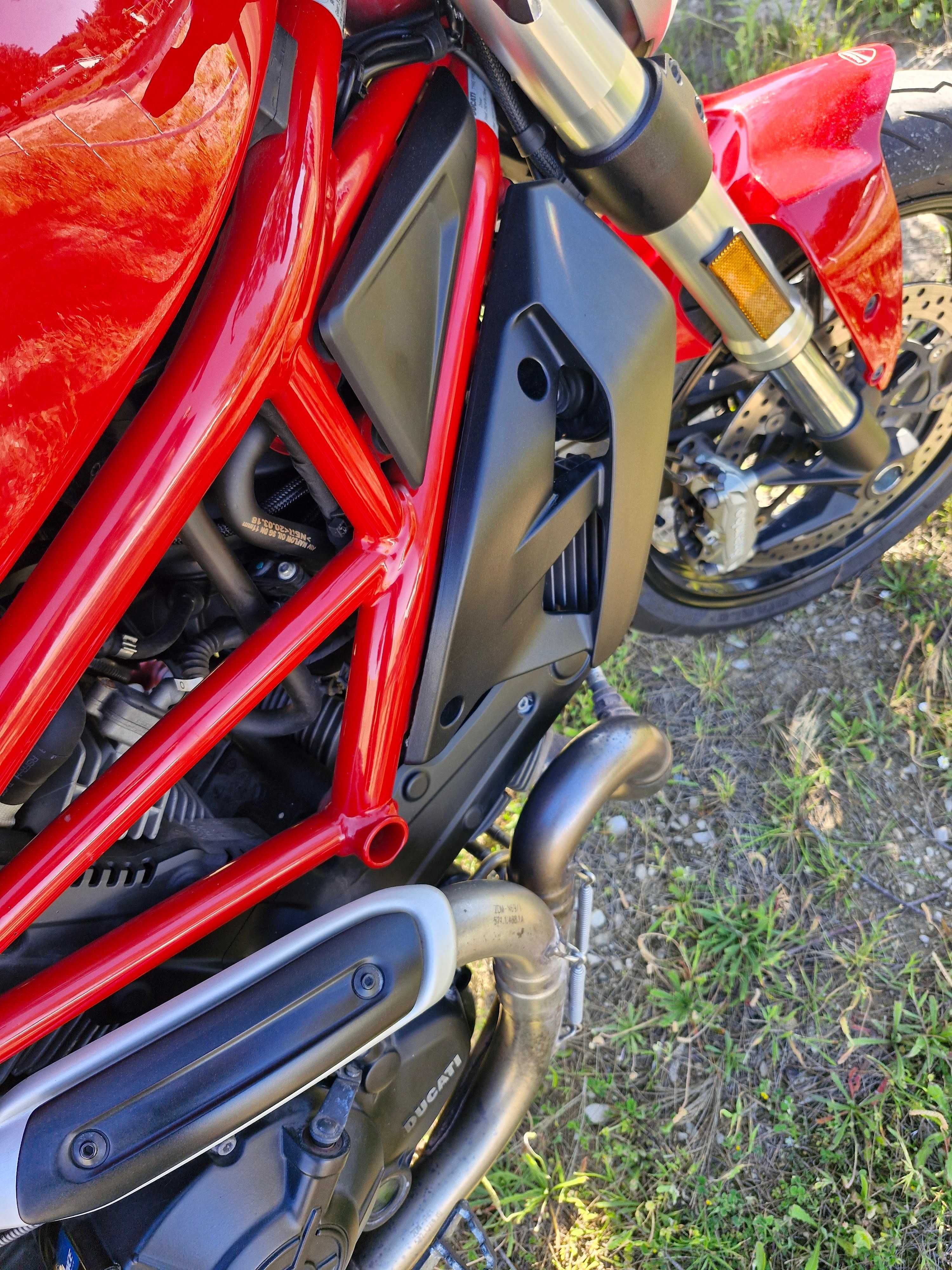 Ducati Monster 797 de 2019