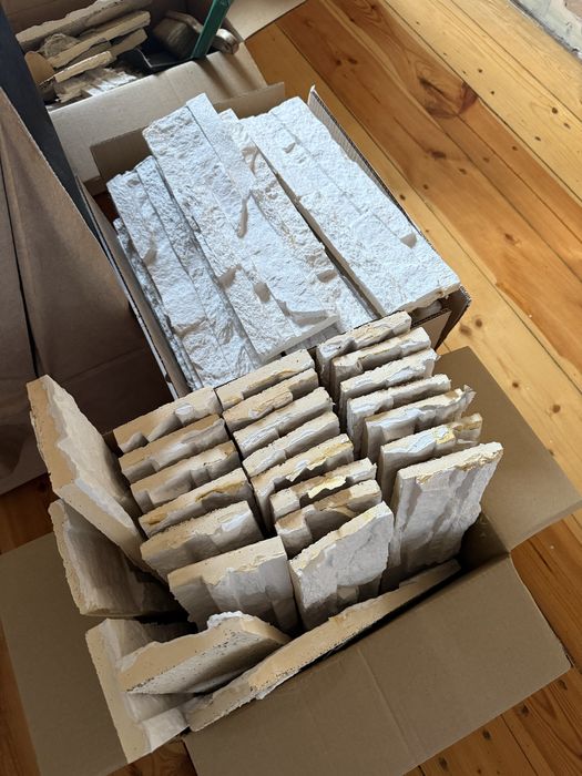 Cegła dekoracyjna biała/kremowa do wnętrz (malowana)