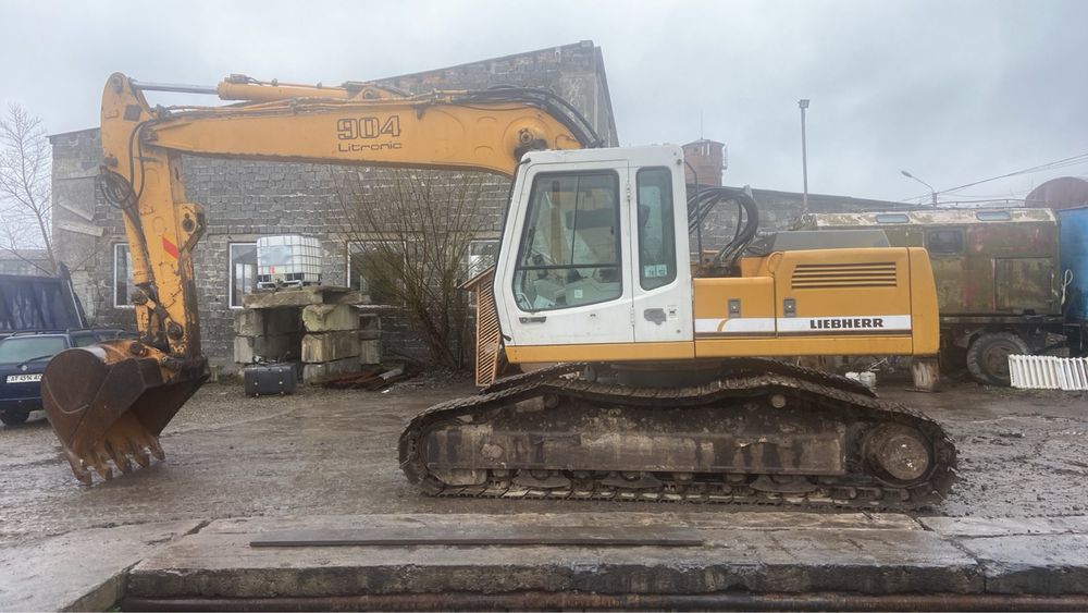 Liebherr 904 гусеничний екскаватор. Гідравліка двигун у відмінному ста