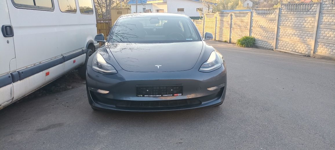 Tesla Model 3 Dual Motor Long Range