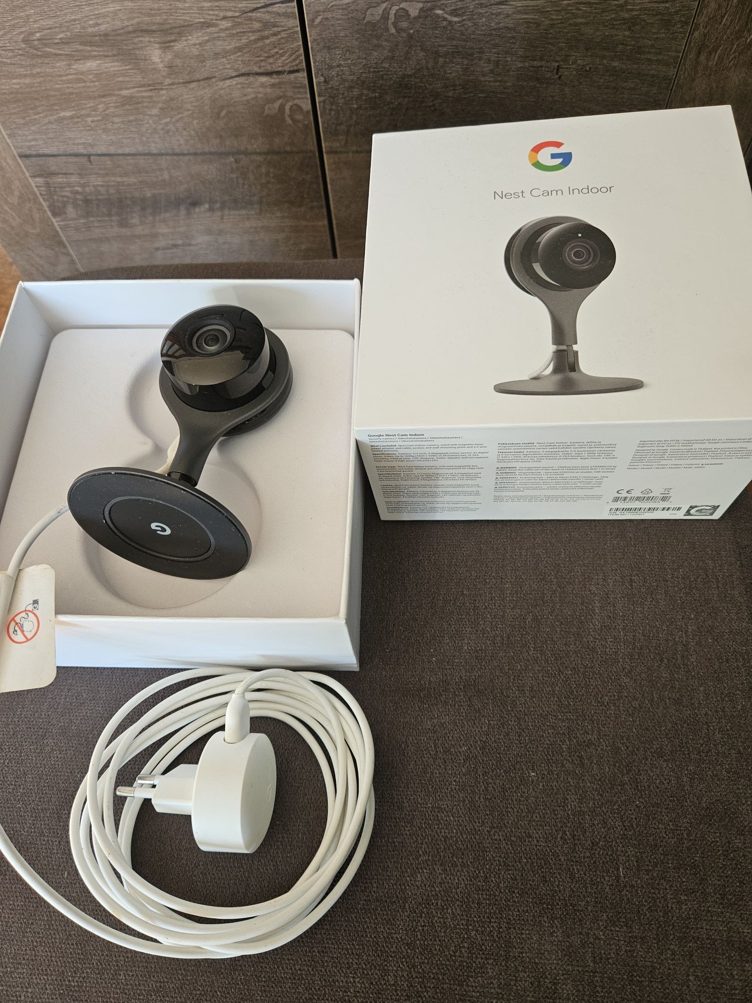Inteligentna kamera wewnętrzna Wi-Fi  1080p. Google Nest Cam Indor.