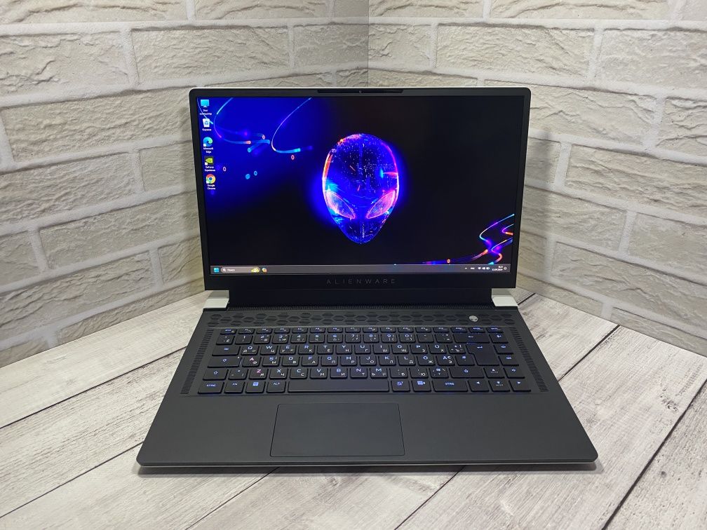 Alienware x15 R2/15.6" 2k 240Hz/i7-12700H/Rtx3070ti/Ram 32/SSD 1Tb