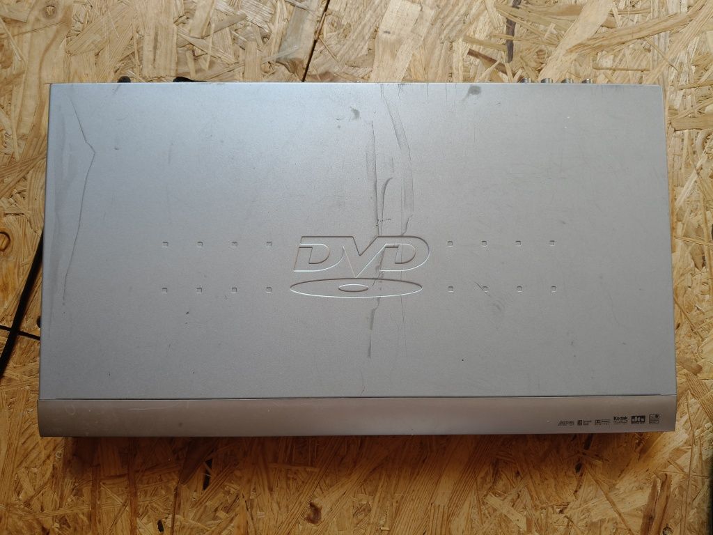 Odtwarzacz DVD LG 6184