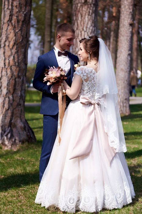 Свадебное платье + кольца