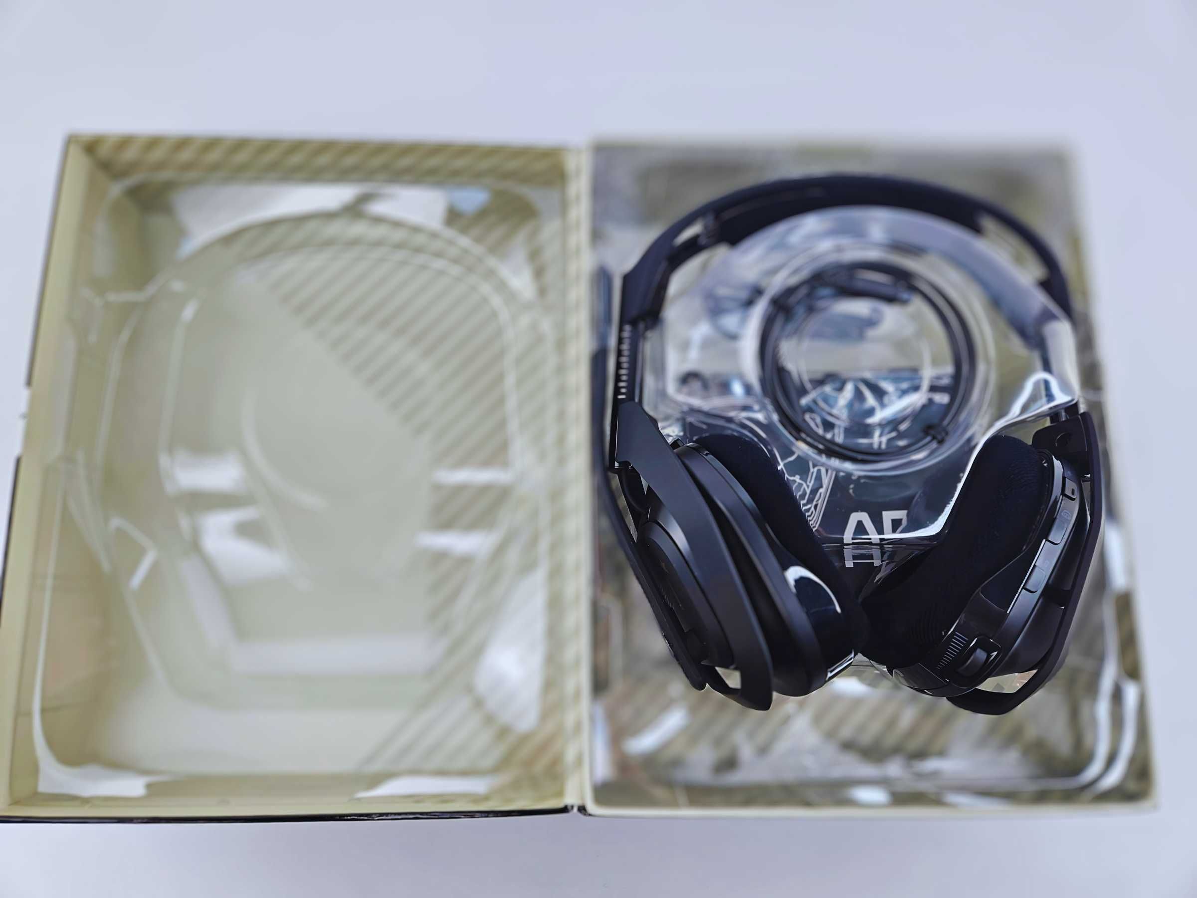 Навушники Astro Gaming A50 Wireless 4th Gen + Док (Xbox,Windows,MAC)