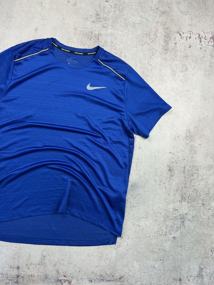 Спортивная футболка Nike Running оригинал Размер L