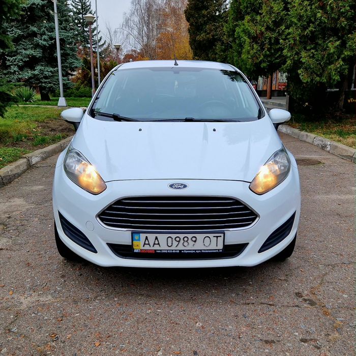 Автомобіль в гарному стані.