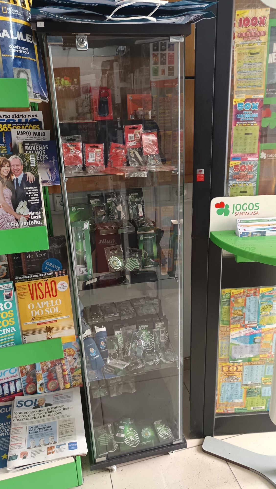 Vitrine IKEA de vidro