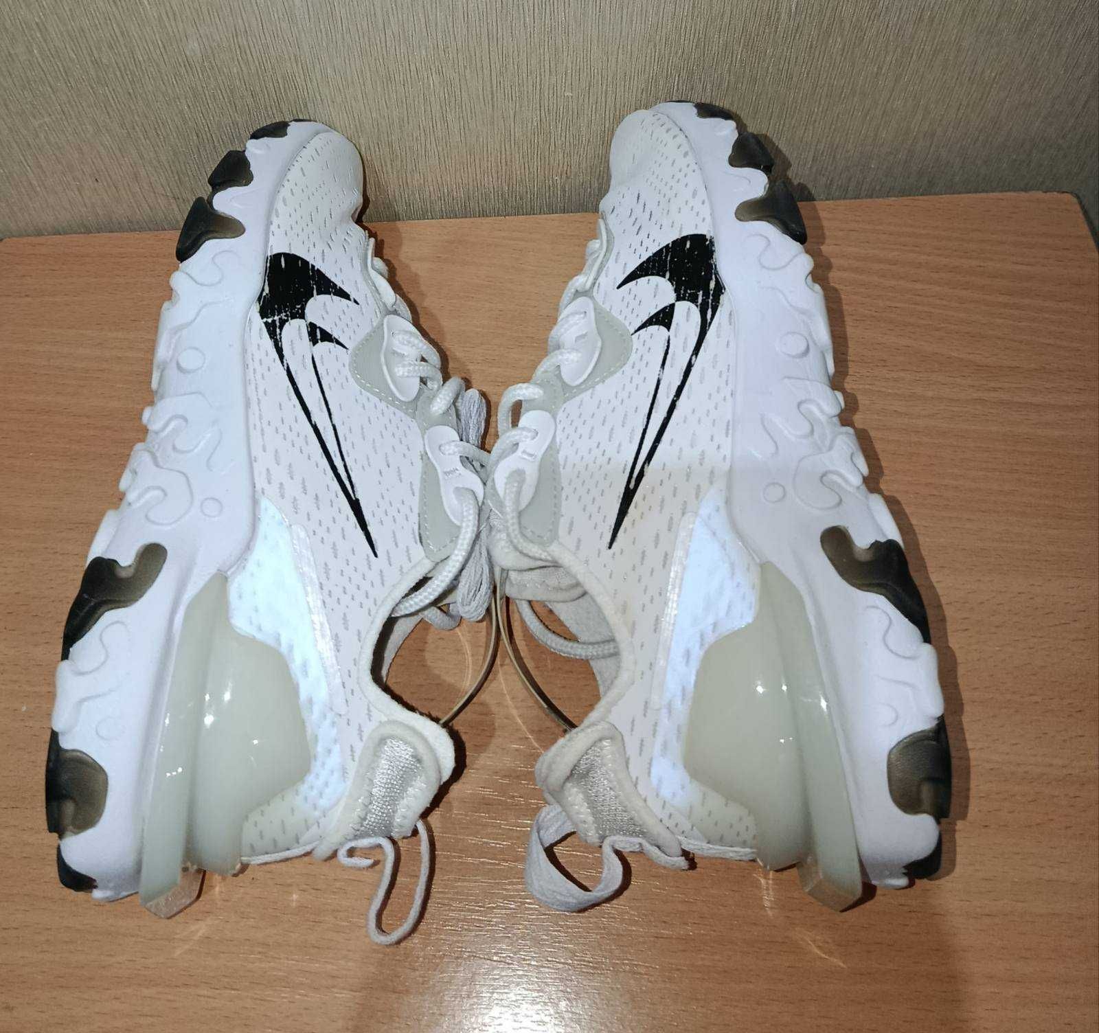 Кросiвки Nike 38 розмiру