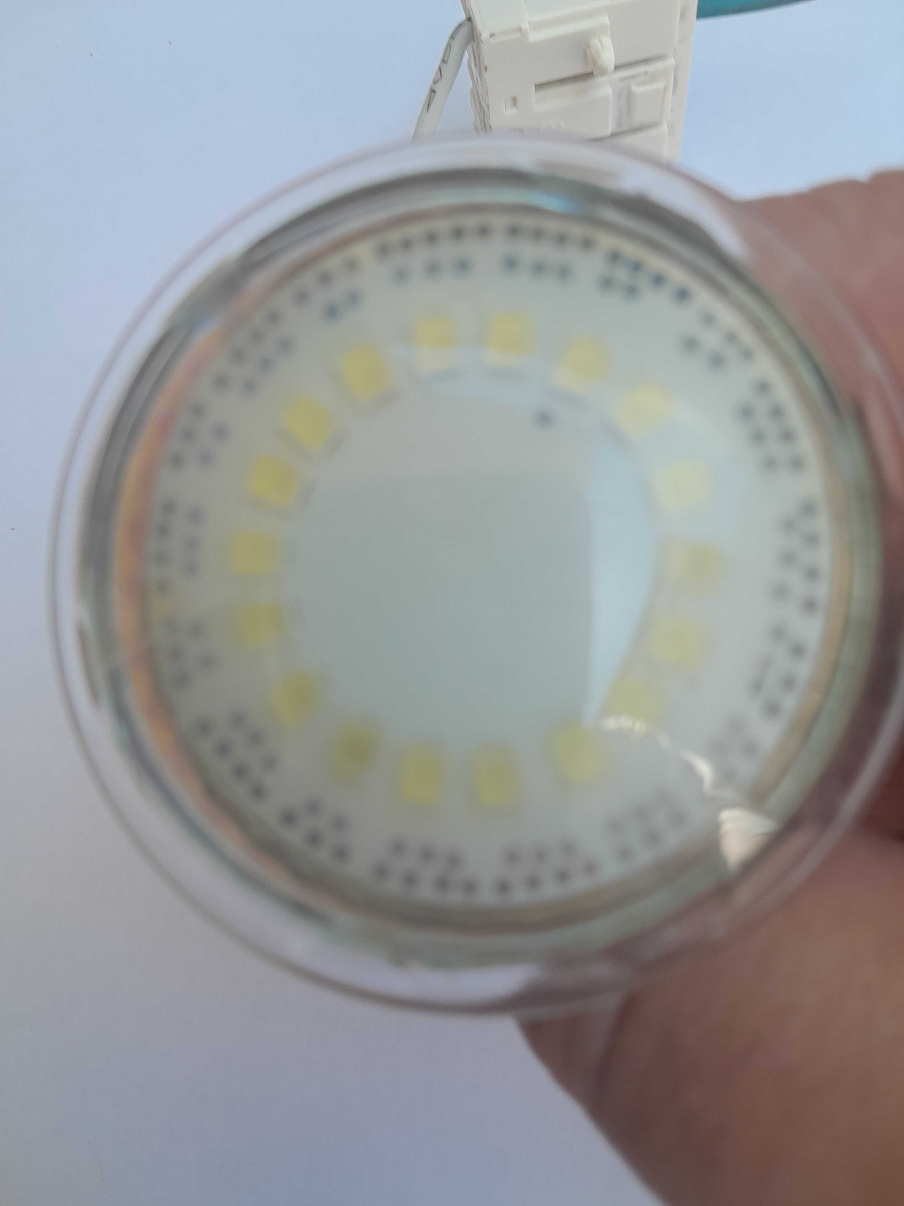 Vendo 10 lampadas Led  para tetos  falso ,ligam diretamente á corrente