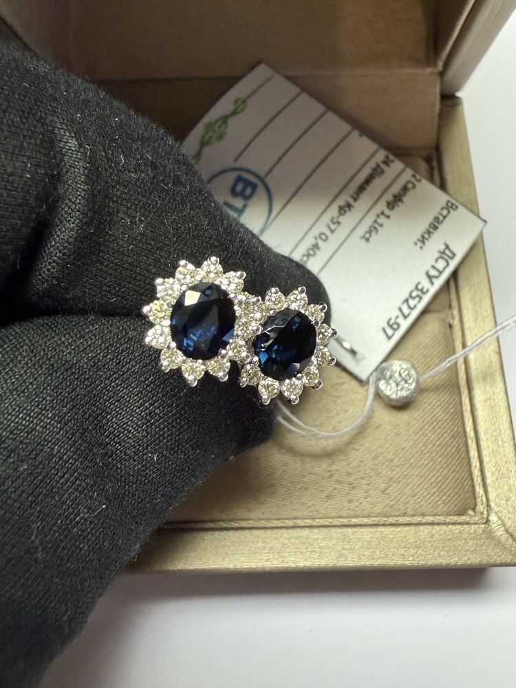 Серьги Tiffany 750 проба, сапфиры Цейлон 1.16 ct, бриллианты 0.40 ct