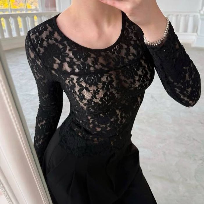 кофтинка з кружева