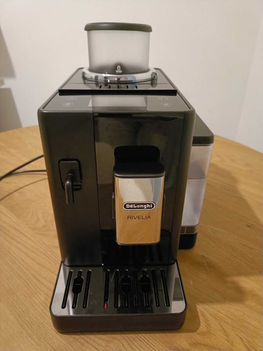 De'Longui Rivelia preta