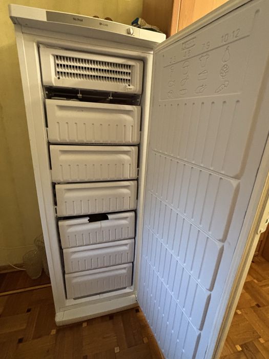 Морозильная камера indesit