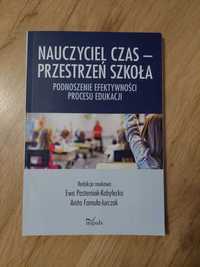 Nauczyciel czas - przestrzeń szkoła