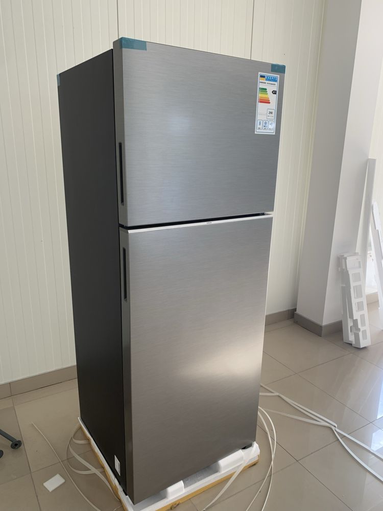Холодильник Samsung RT47CG6442S9UA