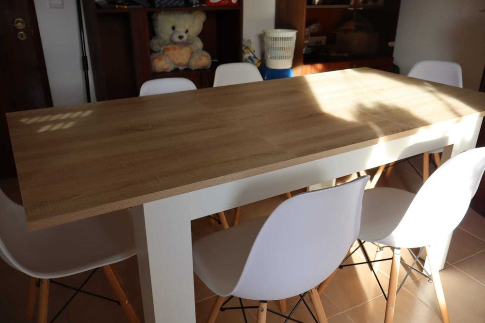 Conjunto Mesa e cadeiras