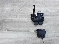 Audi A3 8P 3D Zamek tylnej klapy