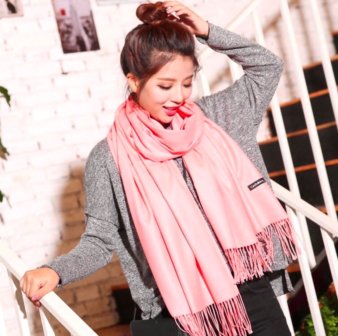 Piękny duży różowy szal chusta Cashmere
