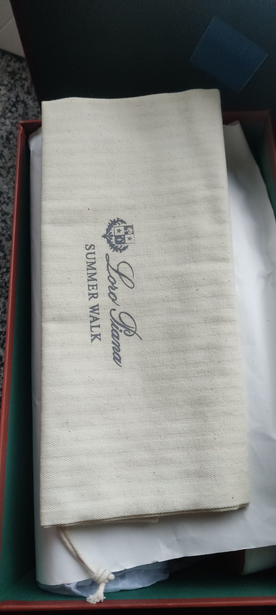 Loro piana open walk