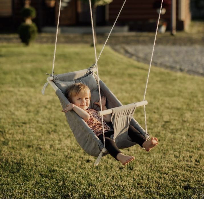 Гойдалка зі стійкою