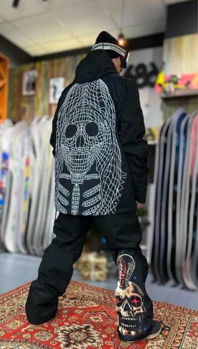 Сноубордическая куртка+комбез 686