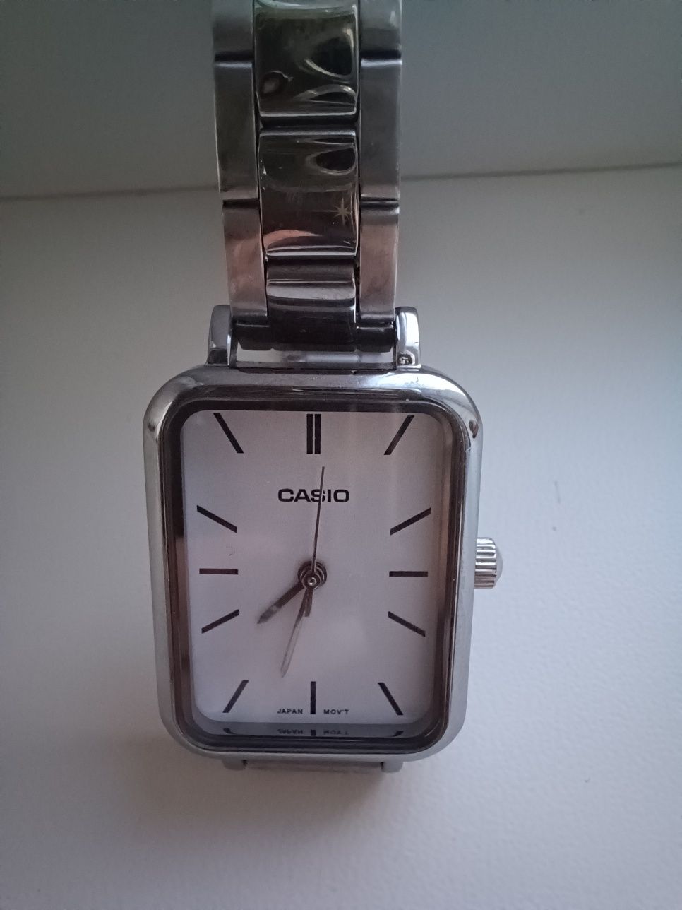 Оригінальний годинник casio