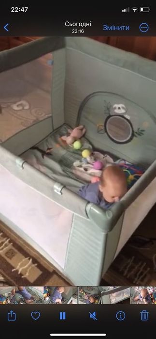 Дитячий манеж гарний