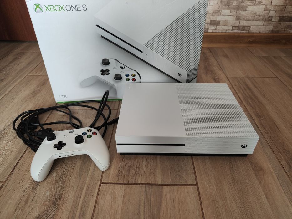 Xbox one S 1 TB z napędem Gwarancja Zamiana PS4 switch 360 PS3 series