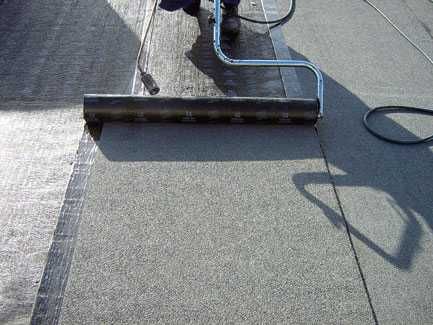 Krycie papą termozgrzewalną,styropapa,dachy płaskie,dekarz,Izolacje