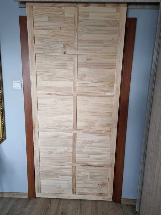 Drzwi przesuwne drewniane