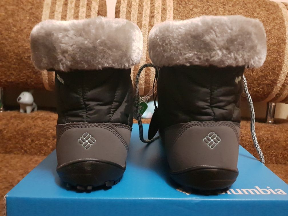 Columbia Youth Minx Shorty Omni-Heat Waterproof 38,39.