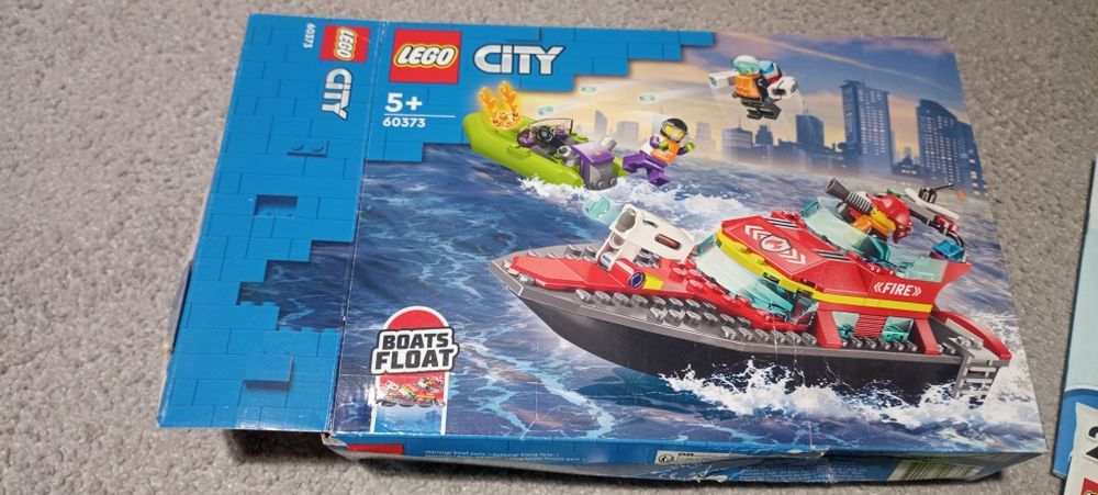 Lego city 60373 łódź strażacka