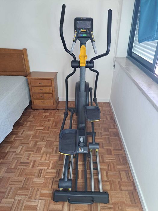 uma das melhores elípticas do mercado para uso intensivo em casa