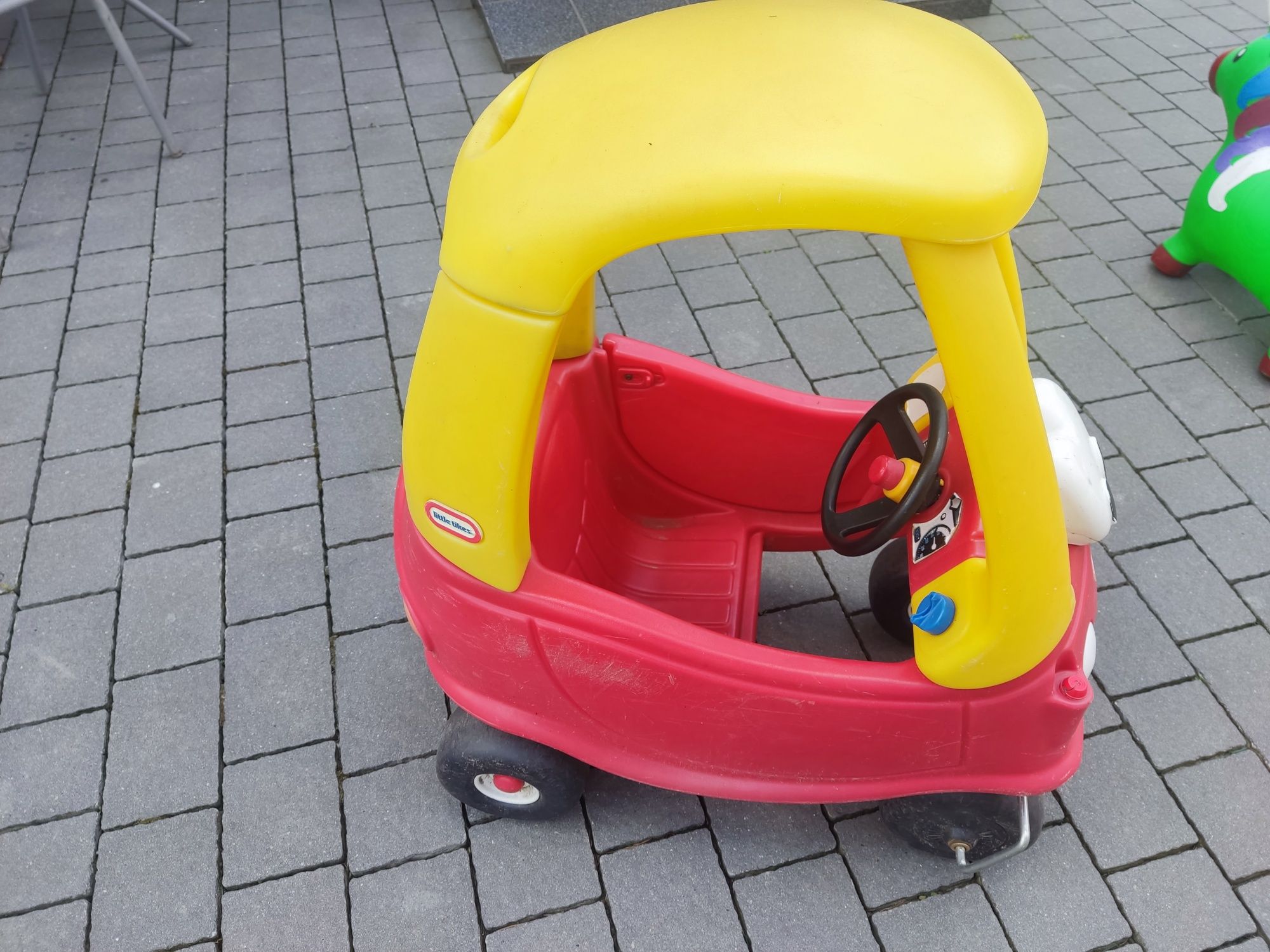 Samochodzik jeździk little tikes