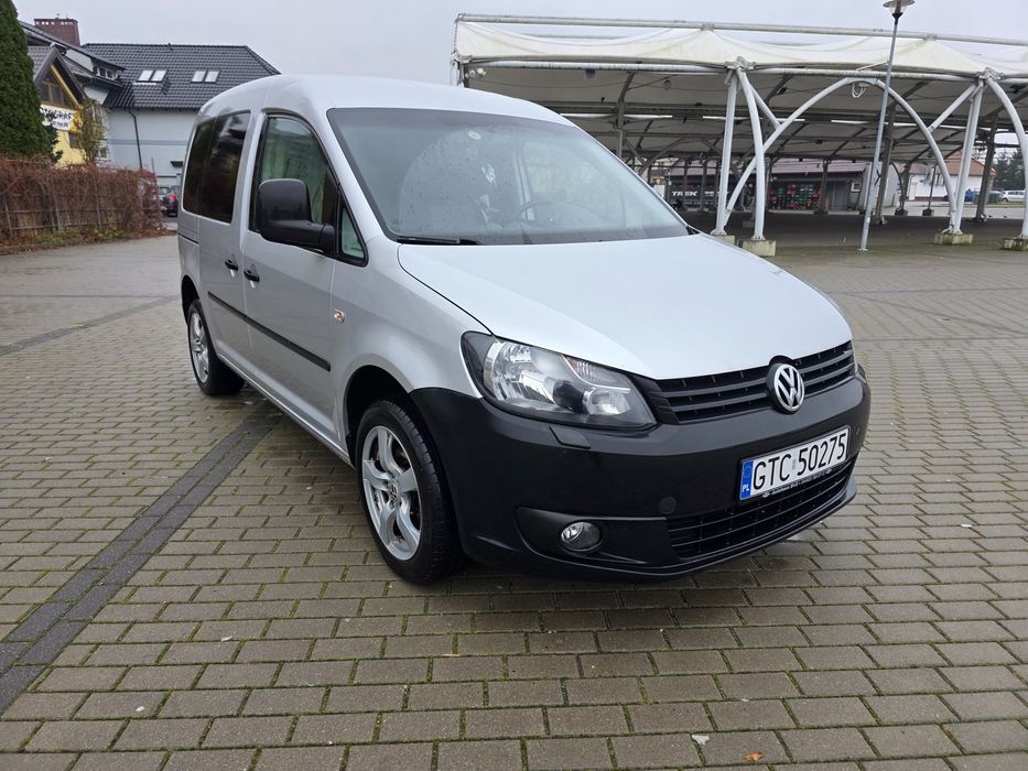Volkswagen Caddy 2,0 LPG, KLIMATRONI gazK,  hak, alufelgi