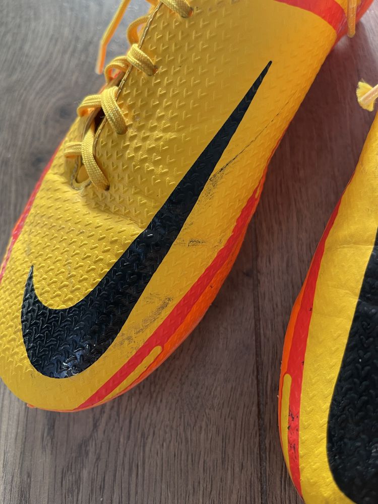 Buty piłkarskie korki NIKE Phantom