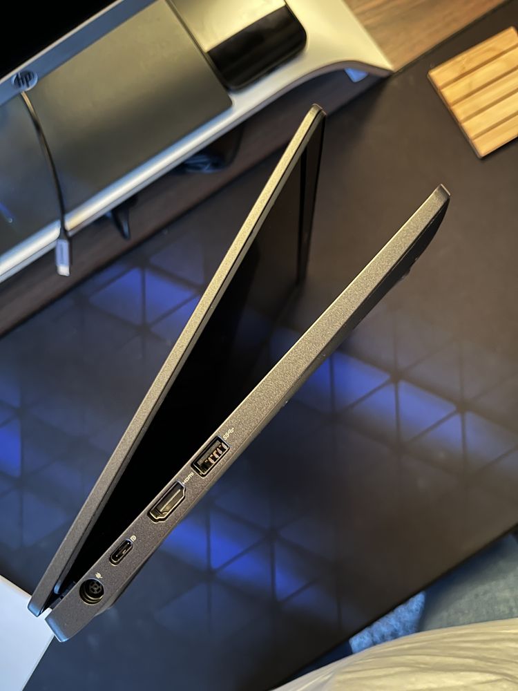 Dell Latitude 5300  i5 8th RAM 32 GB 256 SSD BATERIA NOVA