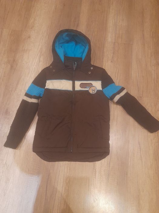 Wiosenna kurtka z kapturem r.9-10 lat