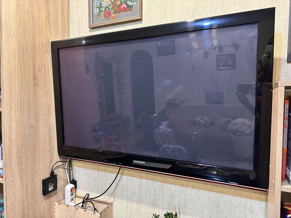 Телевізор Samsung 50 дюймів PS50B530S2W