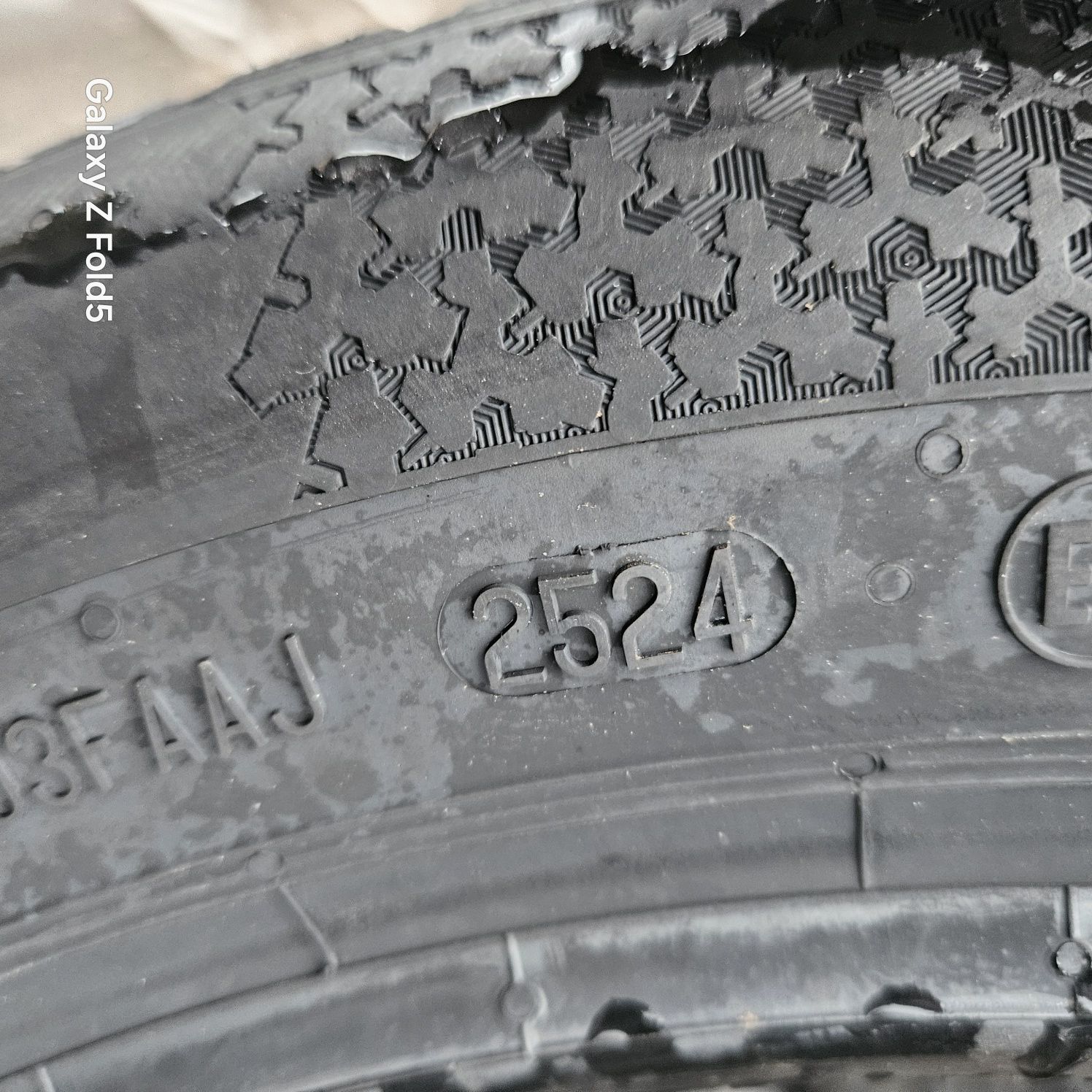 Nowe opony zimowe 195/55/16 87H Continental, 2024 rok