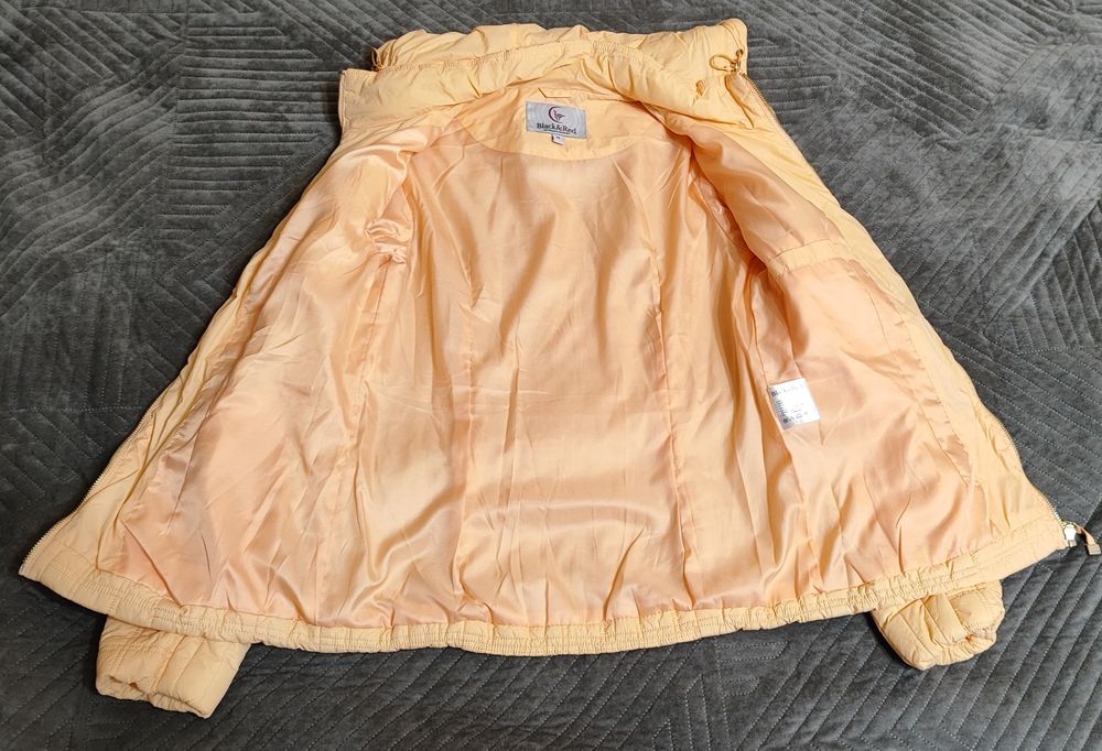 Жіночі демісезонні куртки