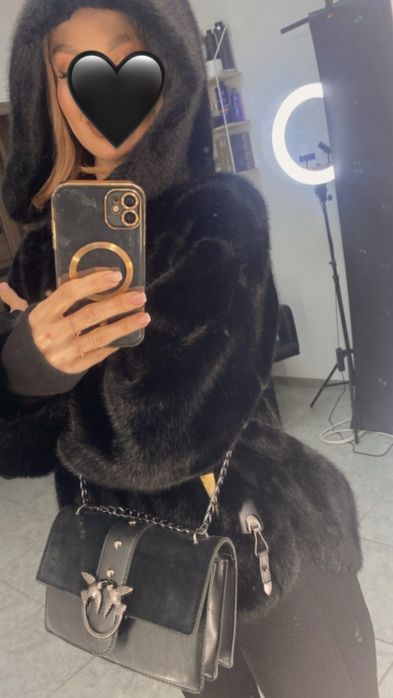 Жіноча шуба яка зігріє у прохолодну погоду